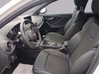 AUDI Q2 30 tfsi S line edition