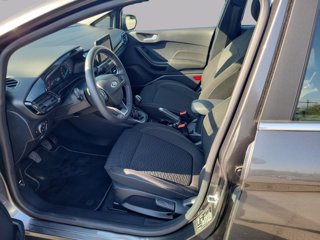 FORD Fiesta m-hybrid Titanium