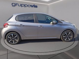 PEUGEOT 208 puretech Signature 5 porte